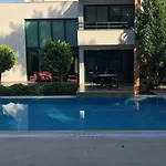Villa Diva
